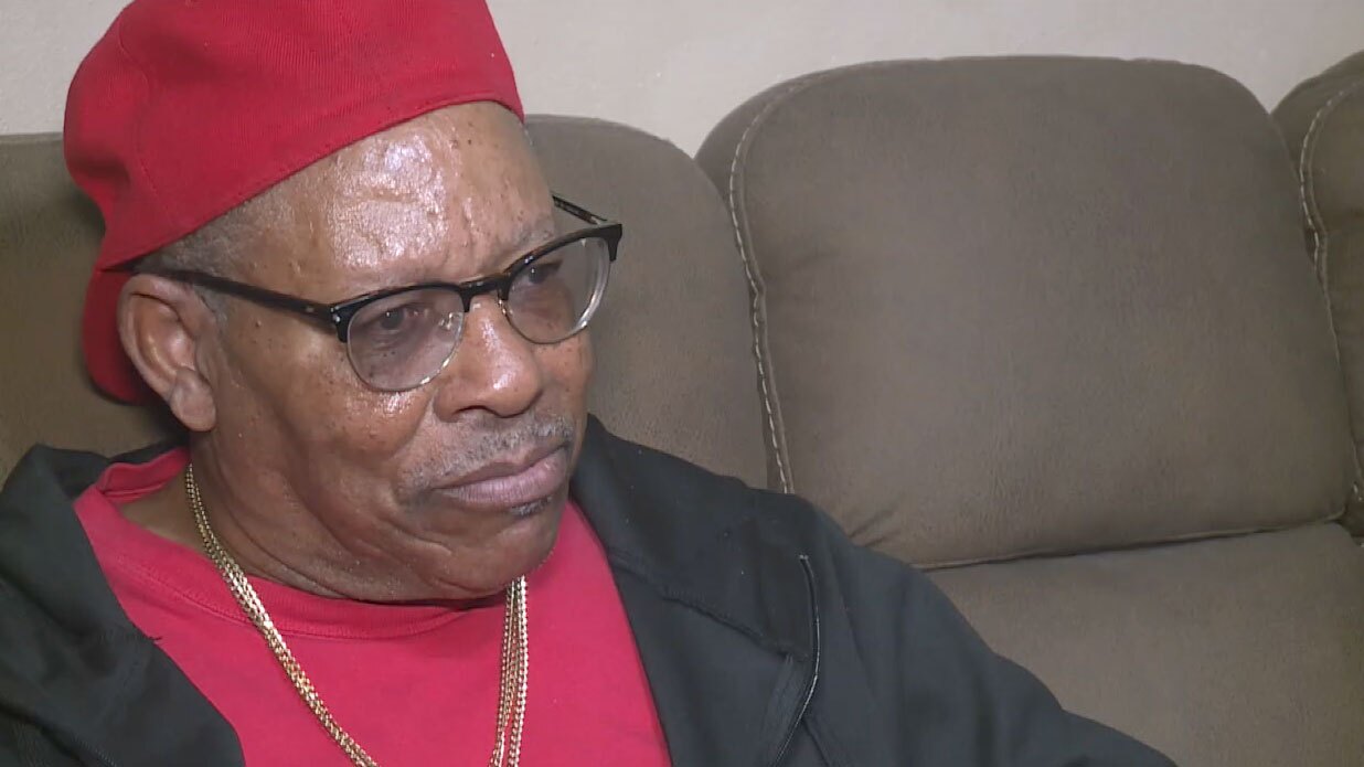 Tommie Anderson Jr., the father of the Domino's delivery driver, speaks about his grief following the shooting death of his son in West Palm Beach.