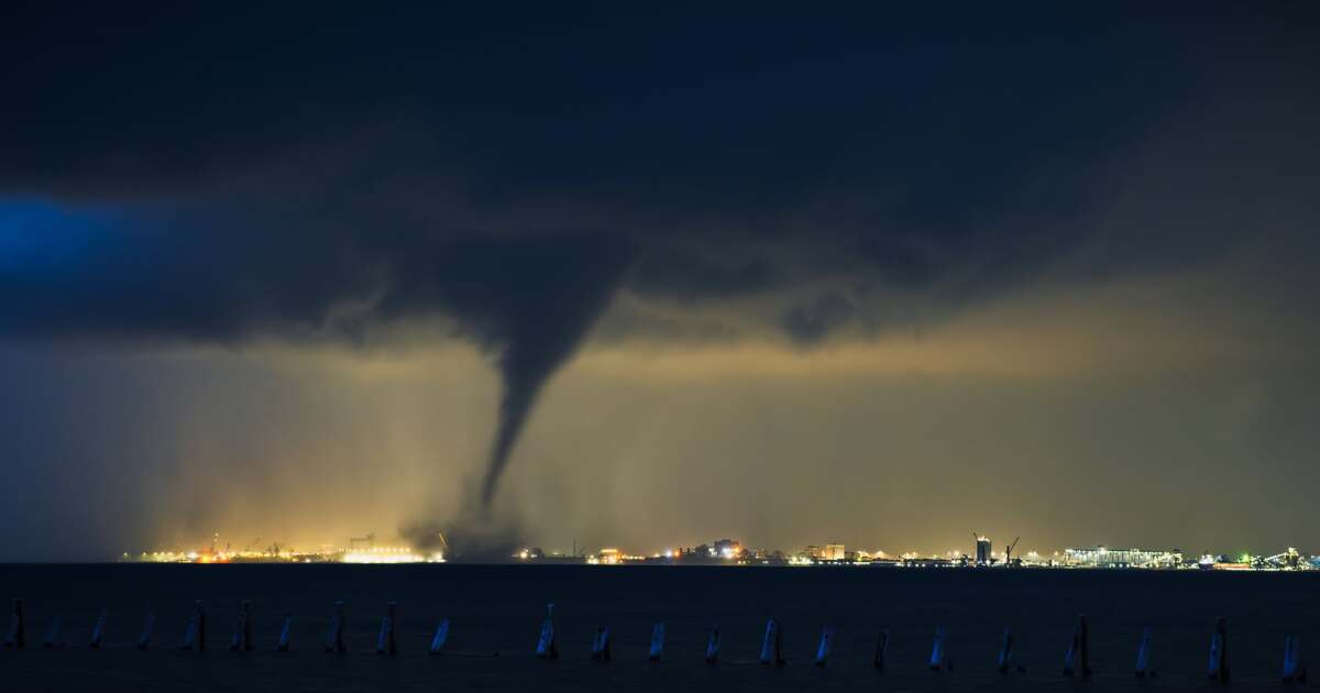 Waterspout spotted on James River during Hampton Roads storms