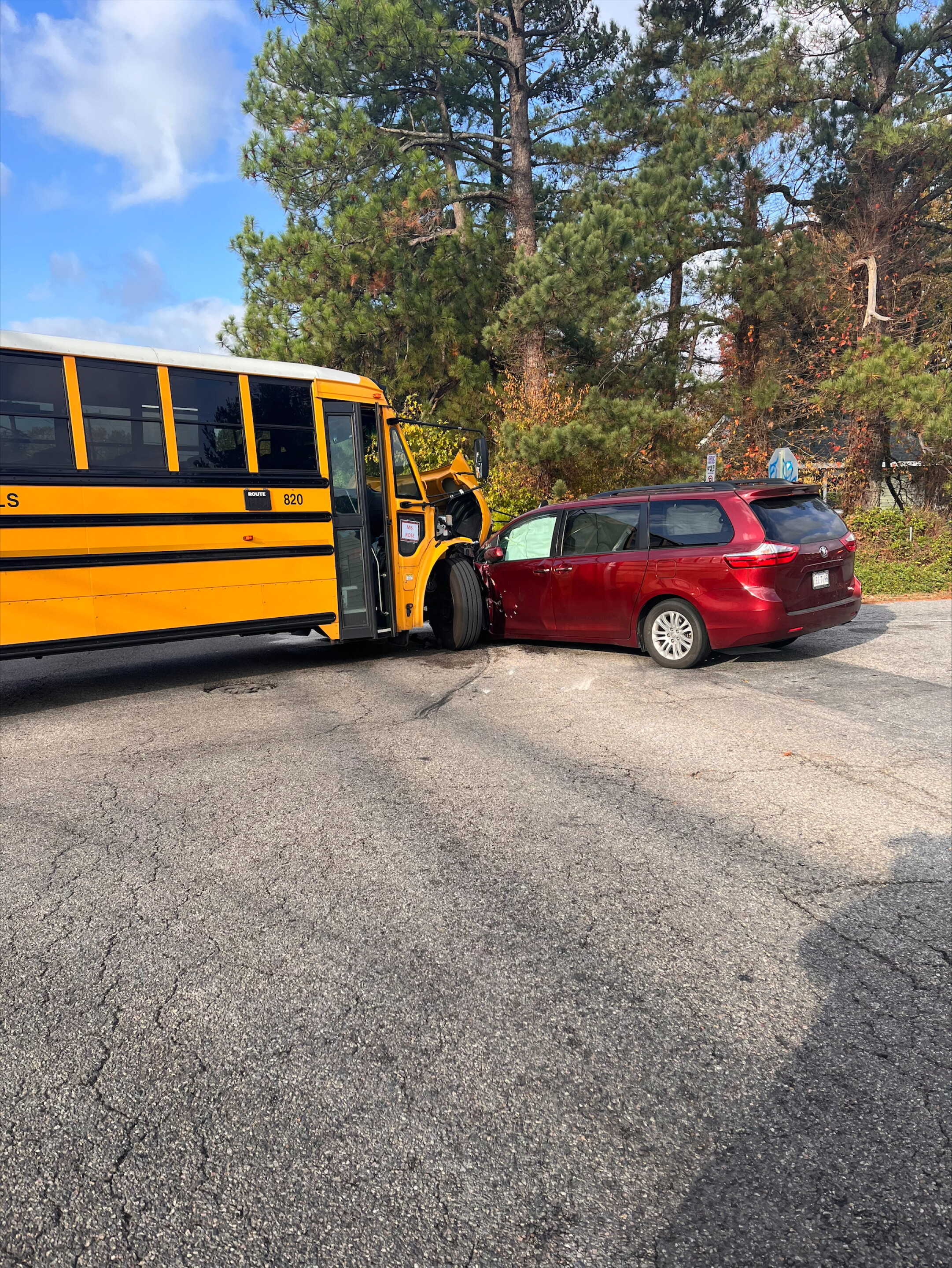 Henrico school bus driver charged after crash with minivan