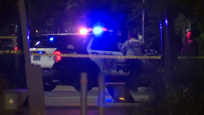One dead, one critical after overnight stabbing in downtown Las Vegas, police investigating