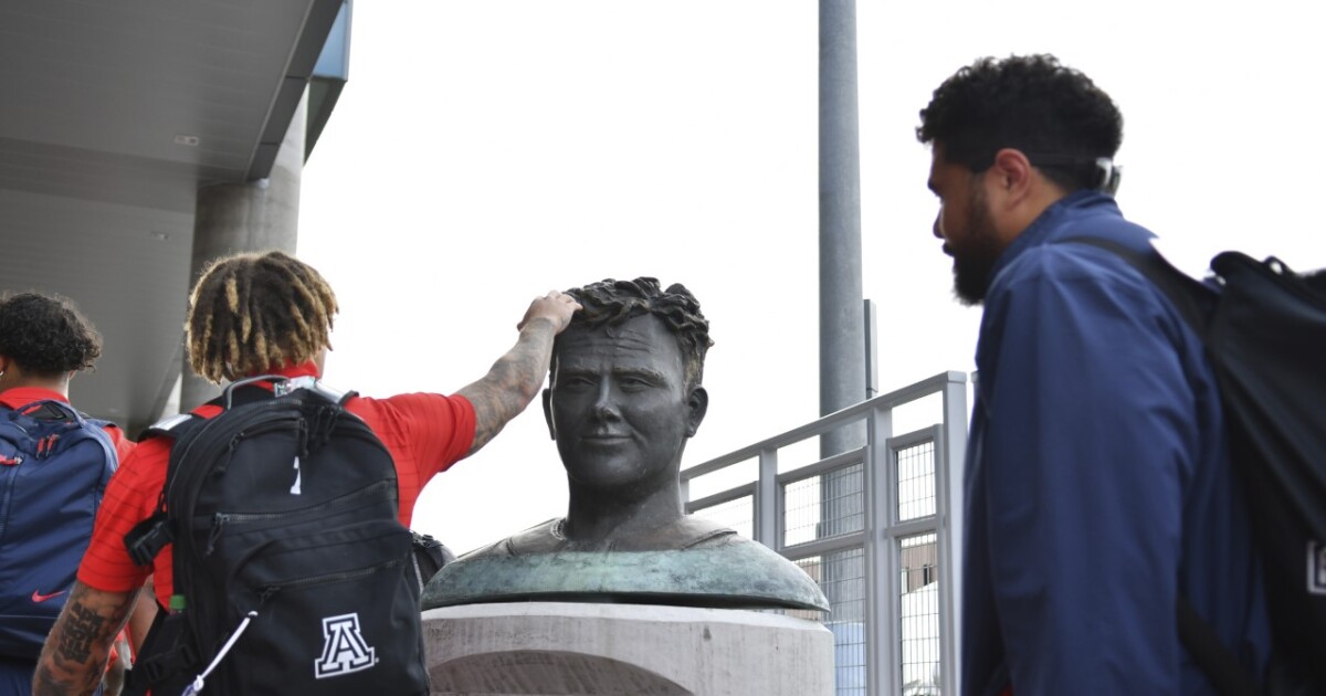 The Absolutely Arizona story behind 'Bear Down'