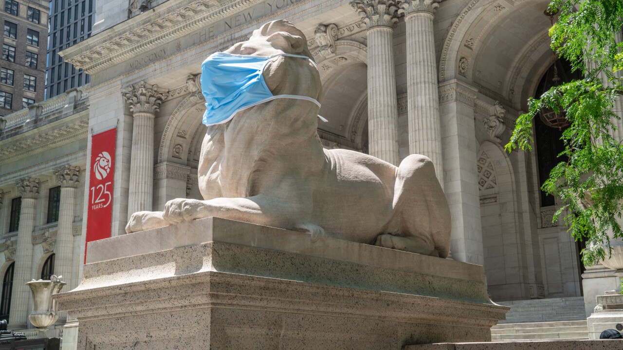 New York Public Library adds coronavirus masks to famous lion statues