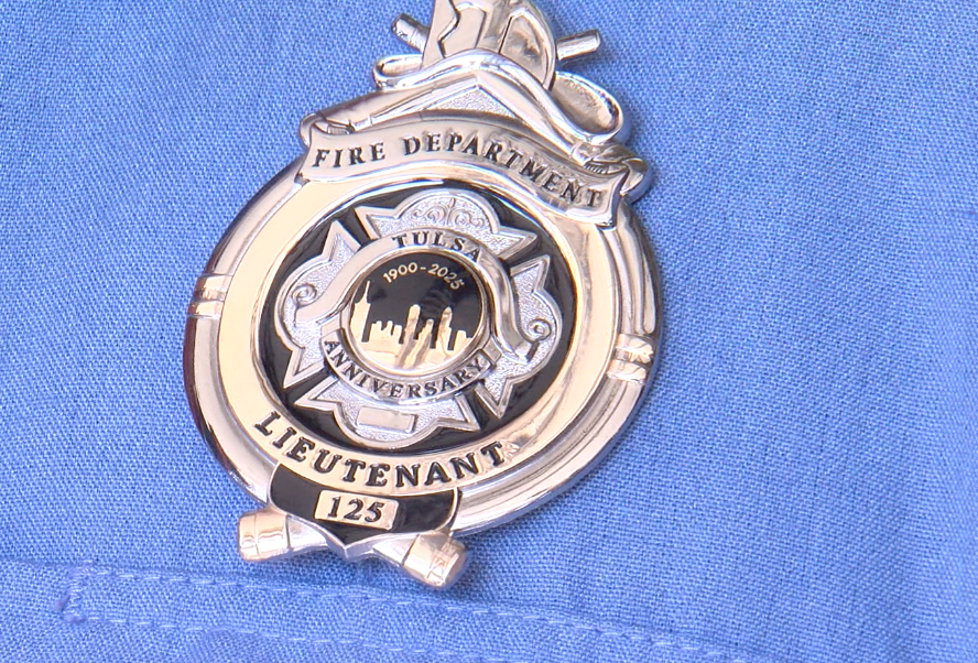 DEERINWATER'S BADGE