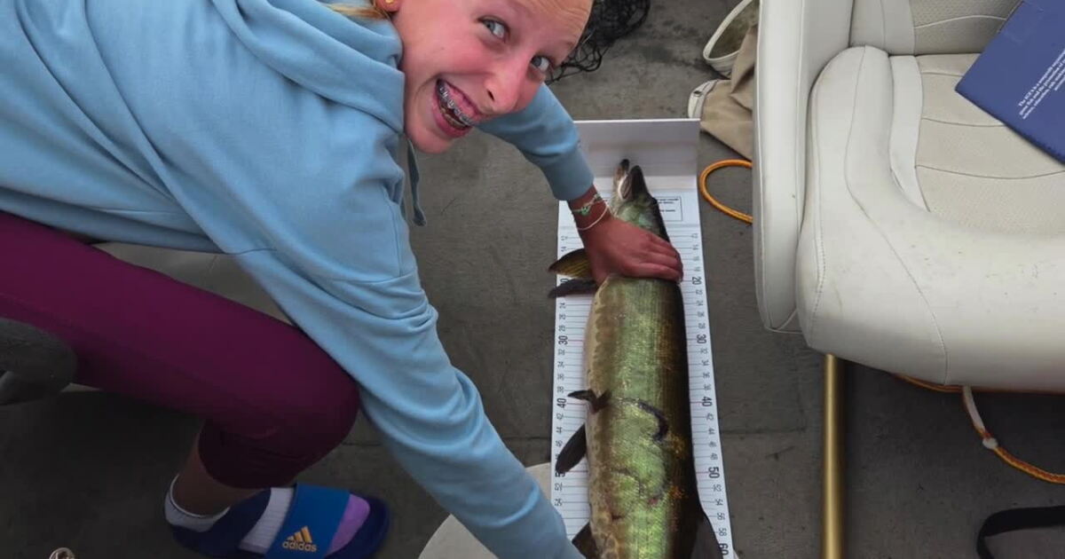 WATCH: Valley seventh grader checks off "world record holder" from her goal list