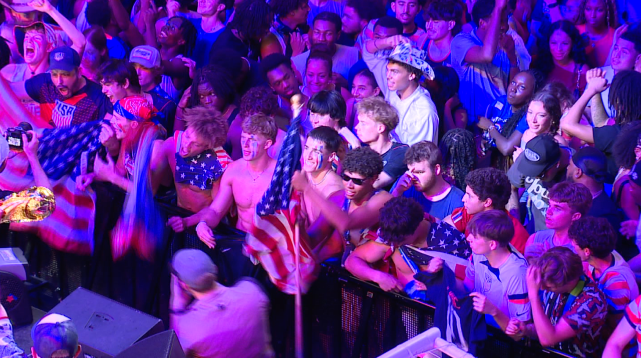 Fans at Power and Light.png