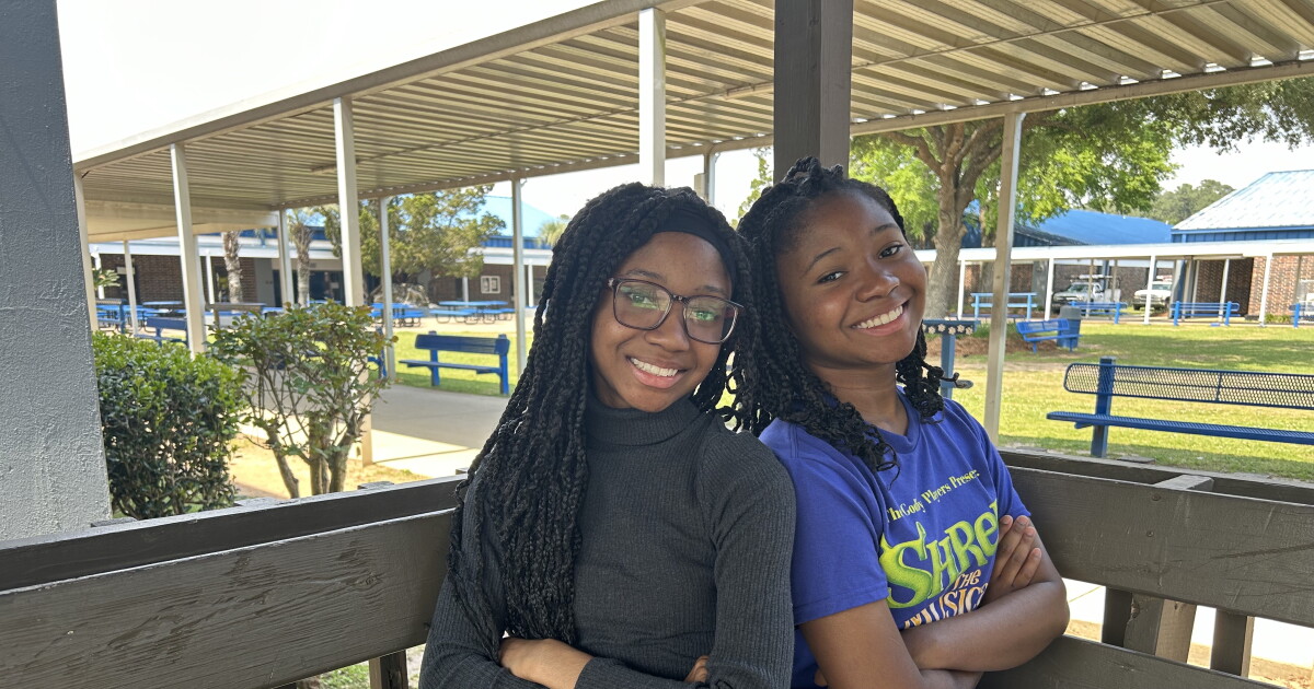 WATCH: Twins named Valedictorian and Salutatorian at Godby High School - Vimarsana News