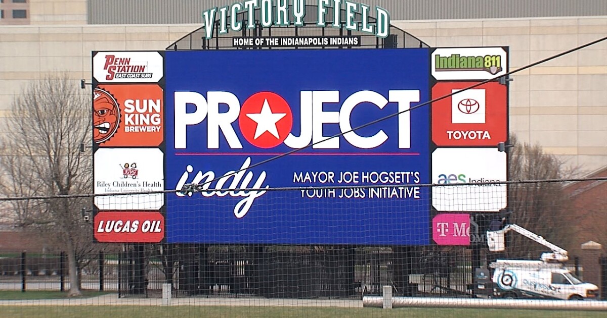 Hogsett kicks off annual Project Indy campaign to hire young people for the summer