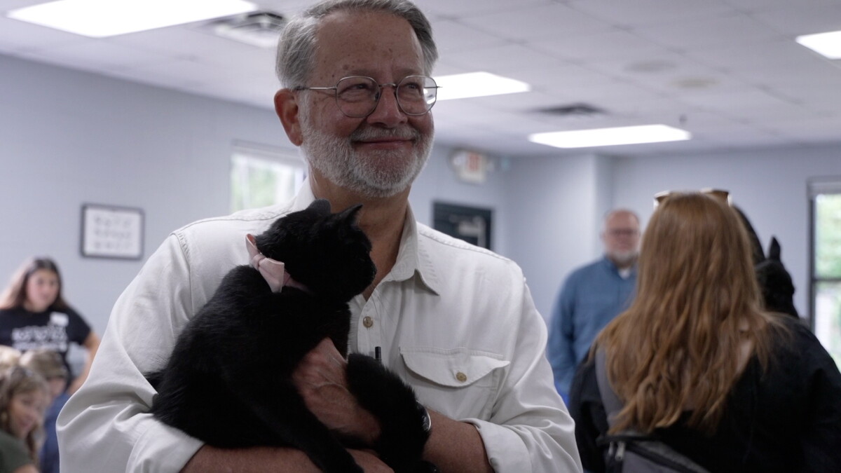 Sen. Peters tours Humane Society of West Michigan, talks PAWS Act