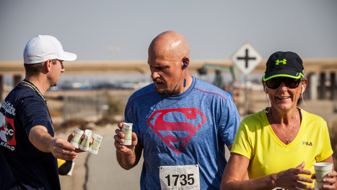 Photos: Bakersfield Marathon Mile 10 and Mile 23