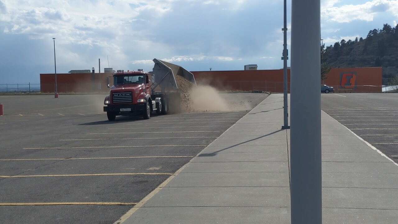 PotatoGiveawaytruck.jpg