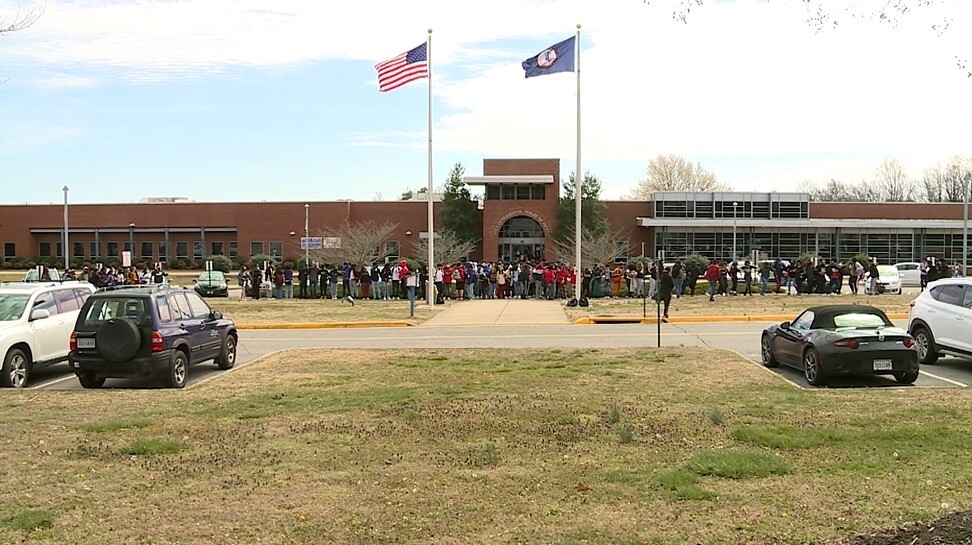 Meadowbrook High School protest 03.jpg