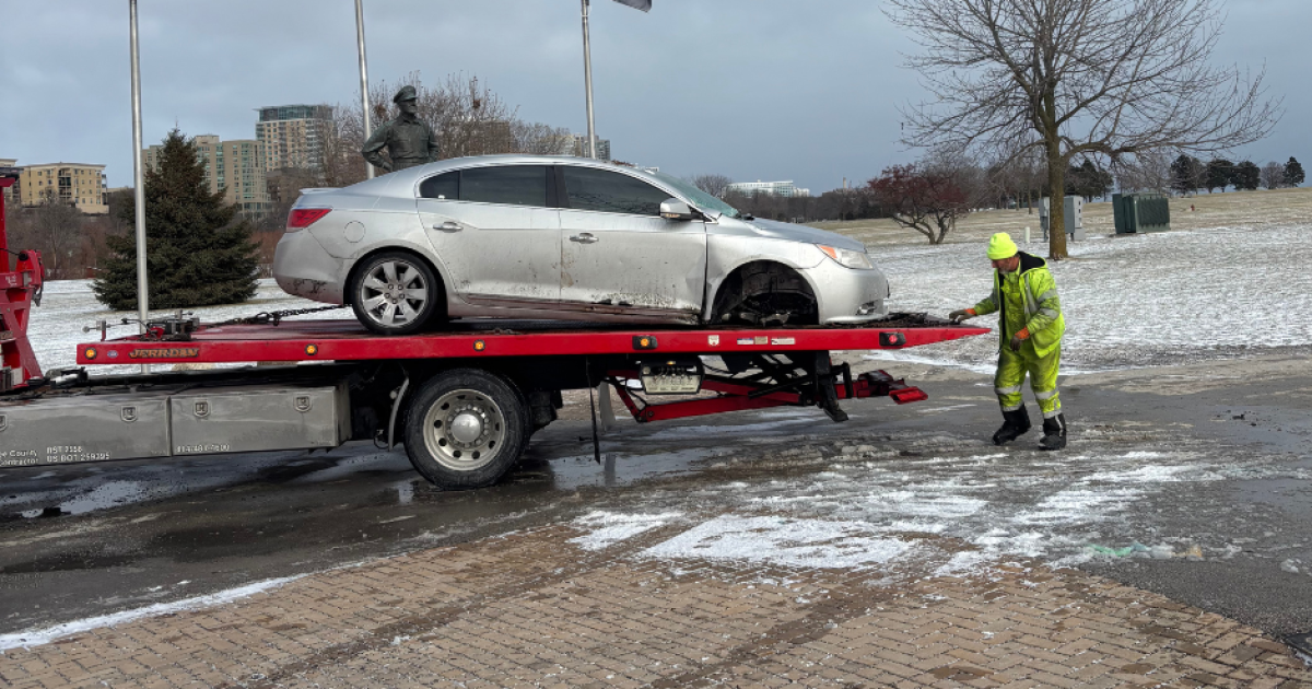 Waukesha driver faces fifth OWI after rollover crash in Veterans Park