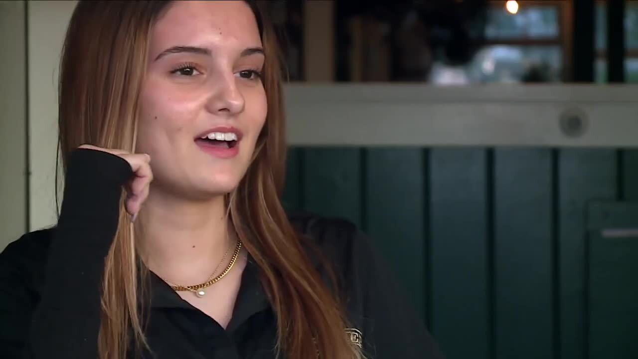 Kaitlyn Scharkop works at Schooners in Jupiter. Jan. 30, 2024