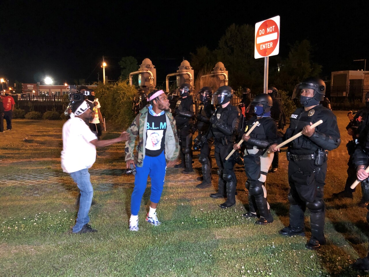 Police and protesters in Elizabeth City (April 28).jpg