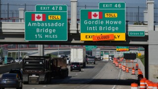 US Canada Detroit Bridge