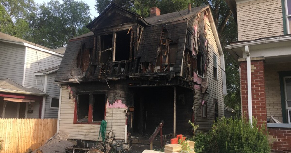 2 listed in critical condition after Middletown house fire