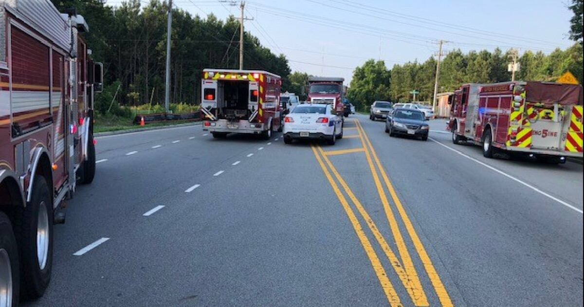 2 pedestrians injured after being struck by vehicle in Suffolk