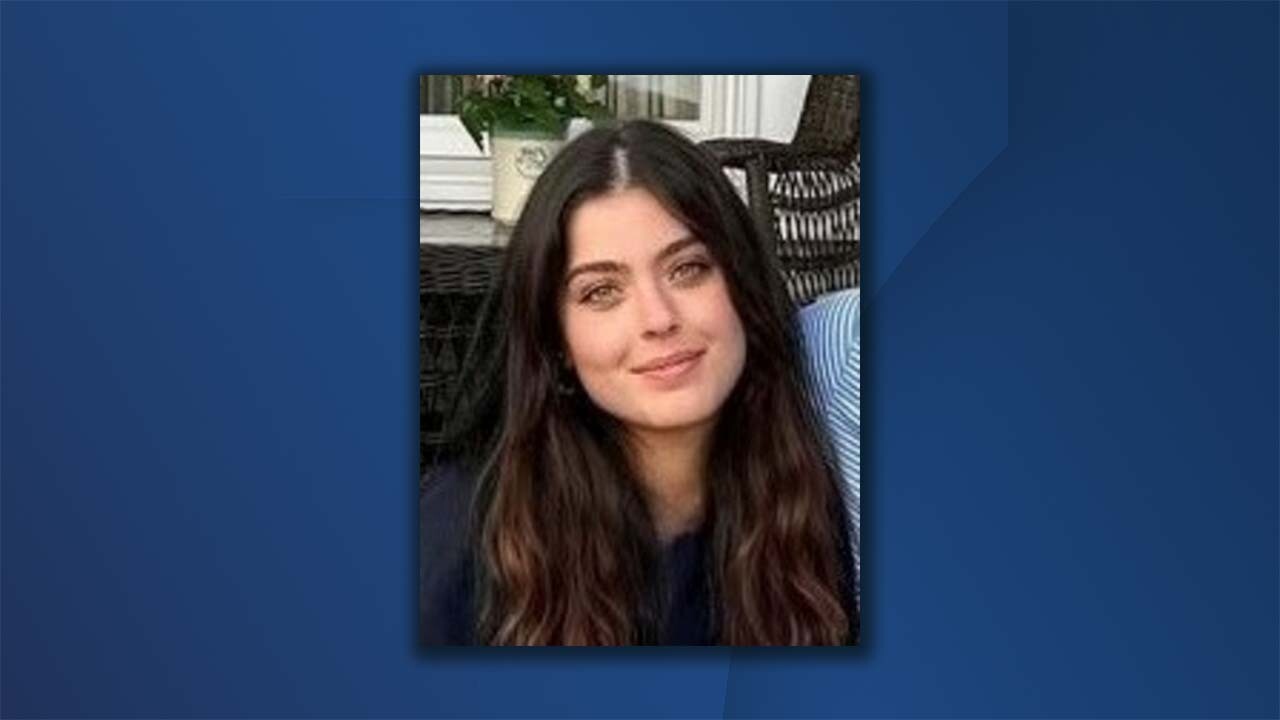 sydney lohr web 2.jpg