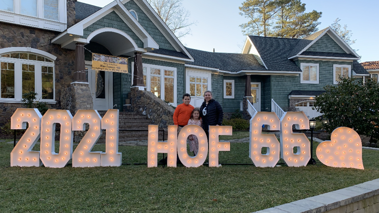 Alan Faneca's Hall of Fame yard display