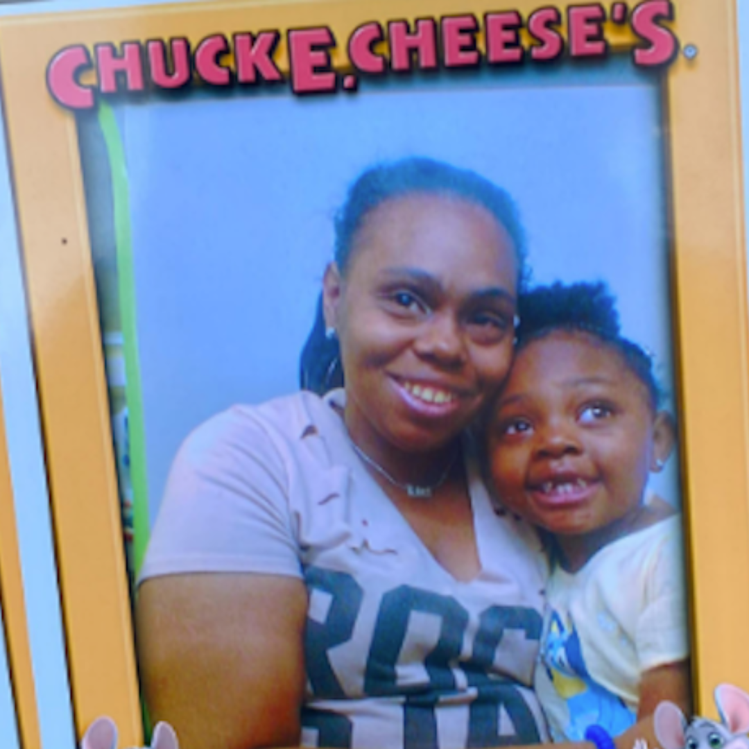 Zekani Hymes and her mother Gloria
