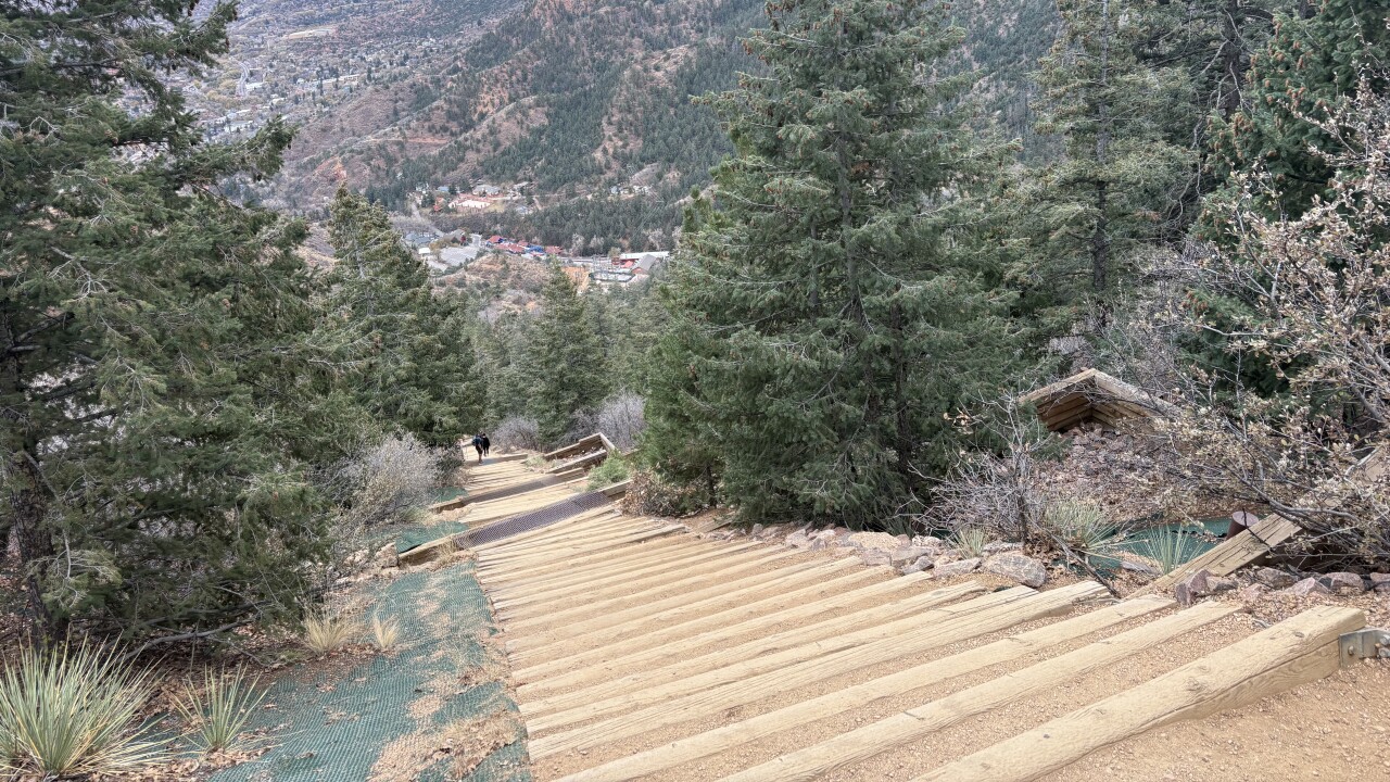 Deb Stanley_Manitou Incline