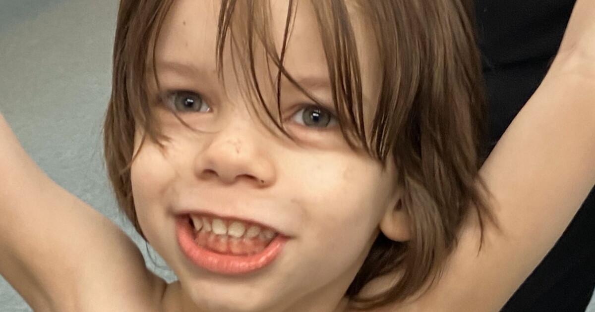 Police locate parent of child found alone in Chesterfield