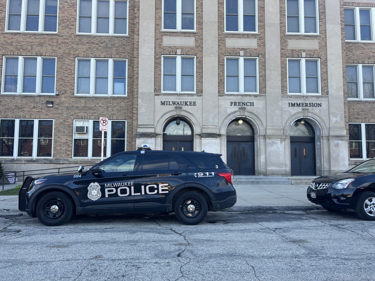 MPD squad car outside of Milwaukee French Immersion School