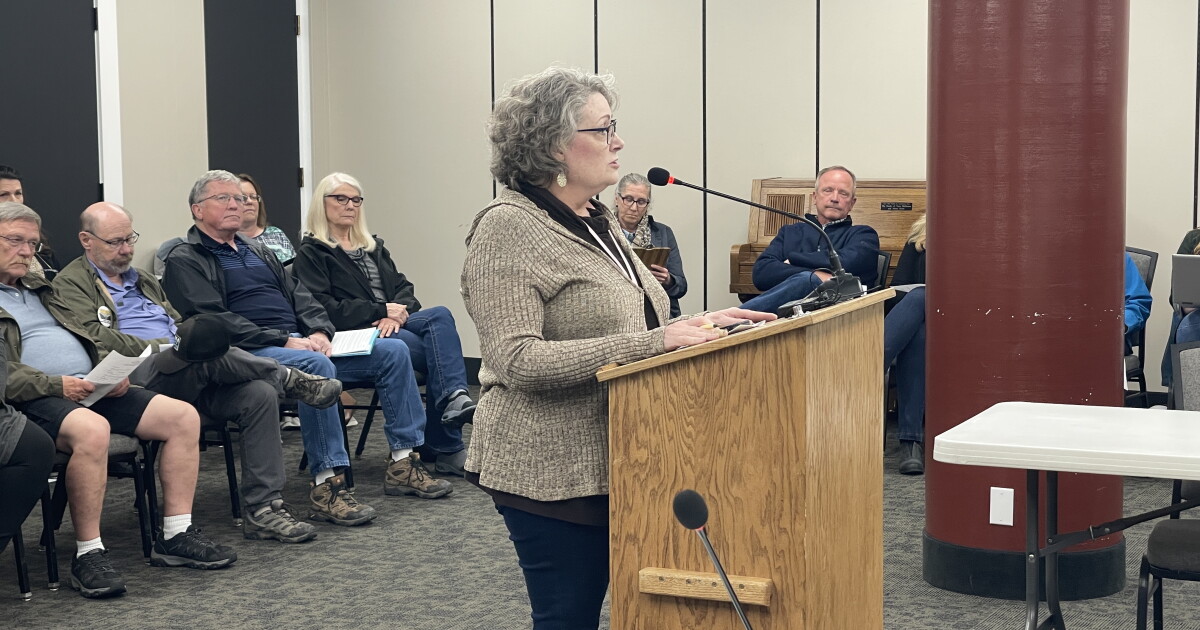 Library hosts emergency meeting; Merchant addresses election concerns - Vimarsana News