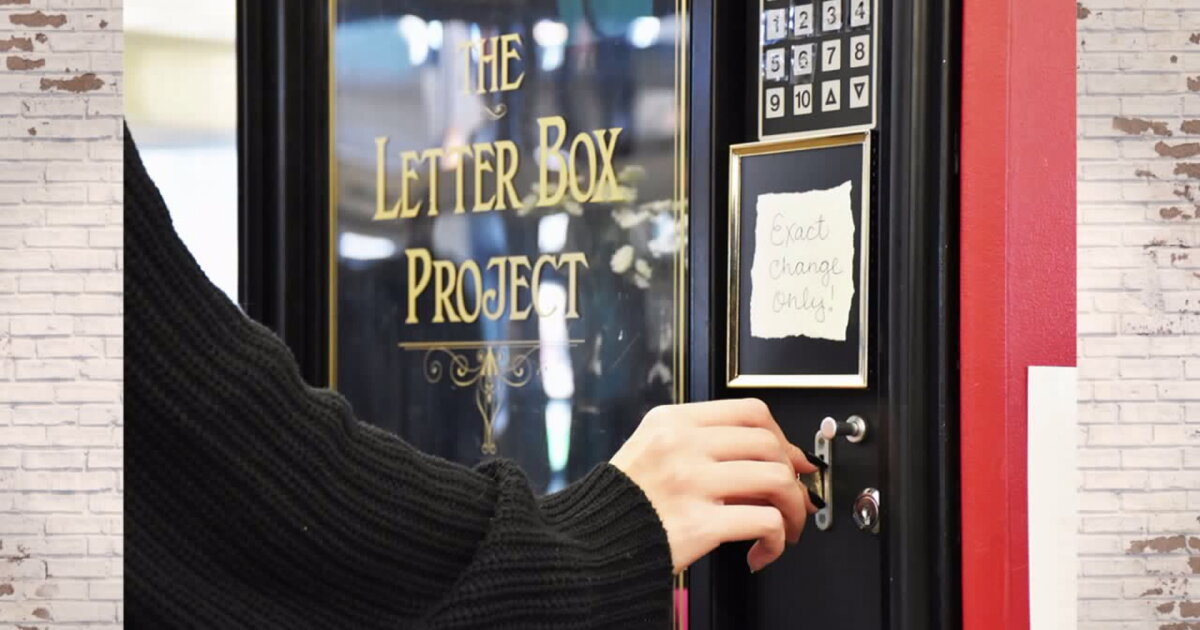 Vending Machine Writing A vending machine that dispenses handwritten letters