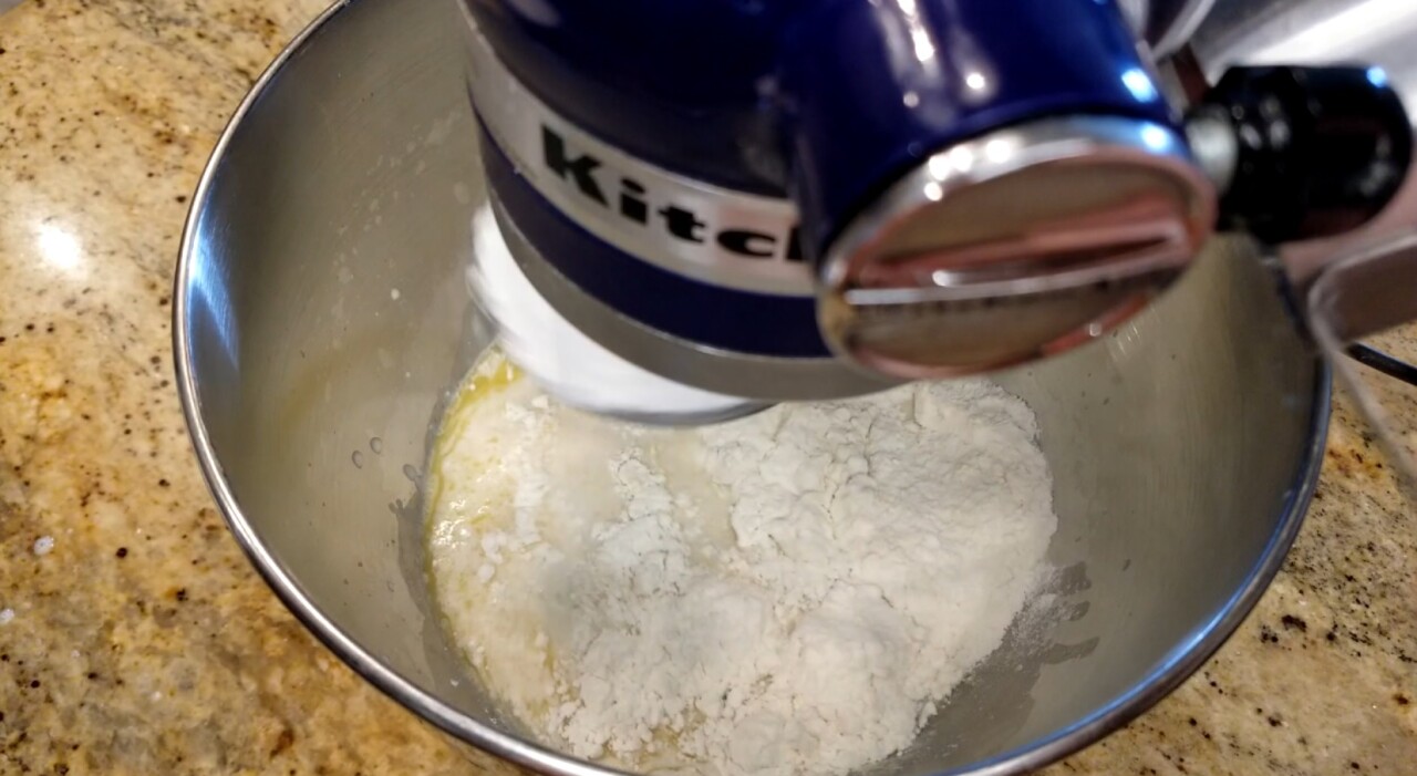 addflour.jpg