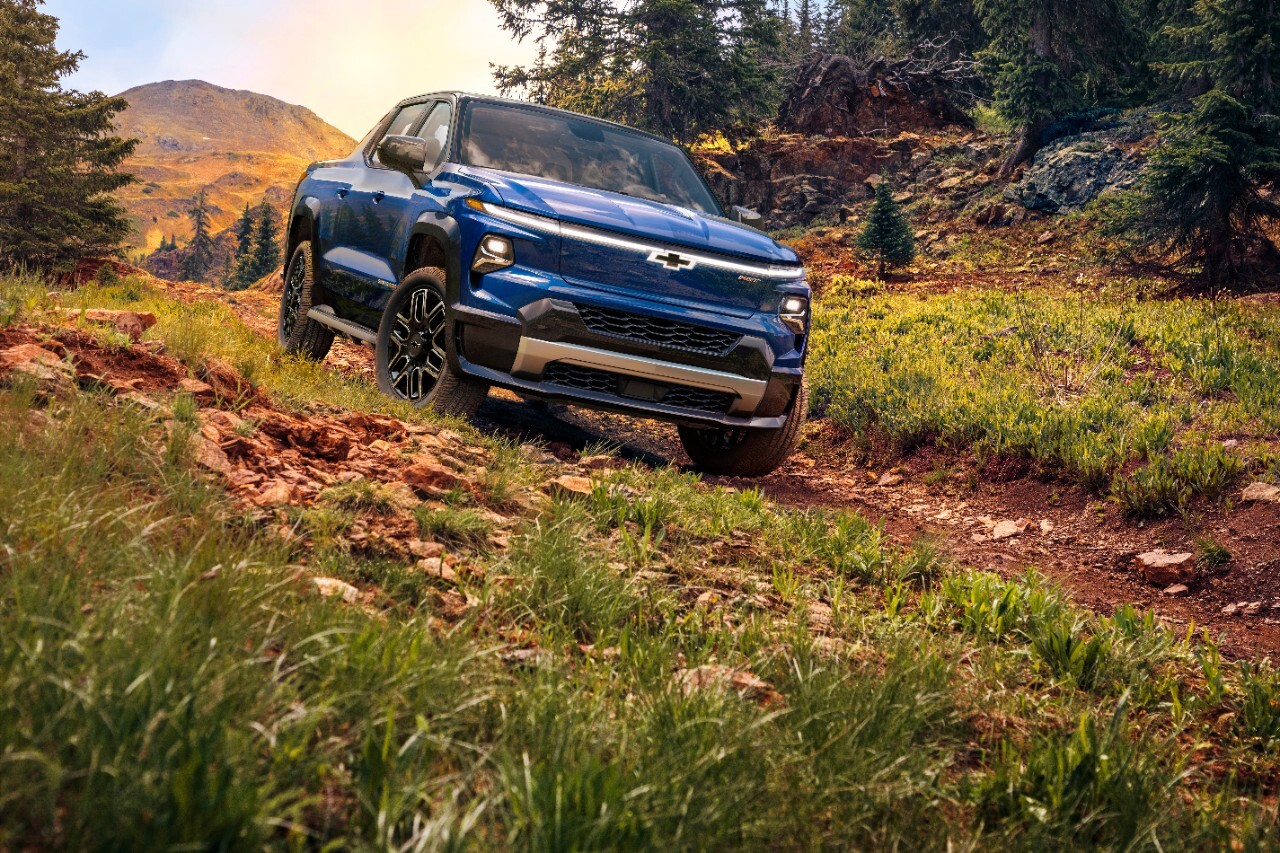 2025 Chevy Silverado Ev Rst