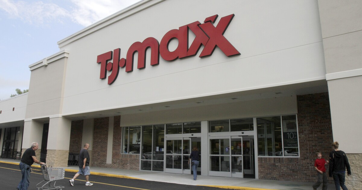 Alabama woman drops gun, accidentally shoots herself in TJ Maxx