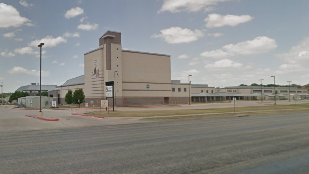 Police search for man who flashed Harker Heights High School student