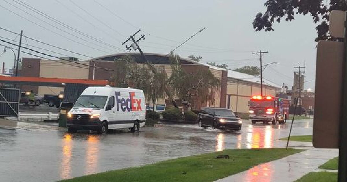 More than 60K without power after powerful storms hit Southeast Michigan