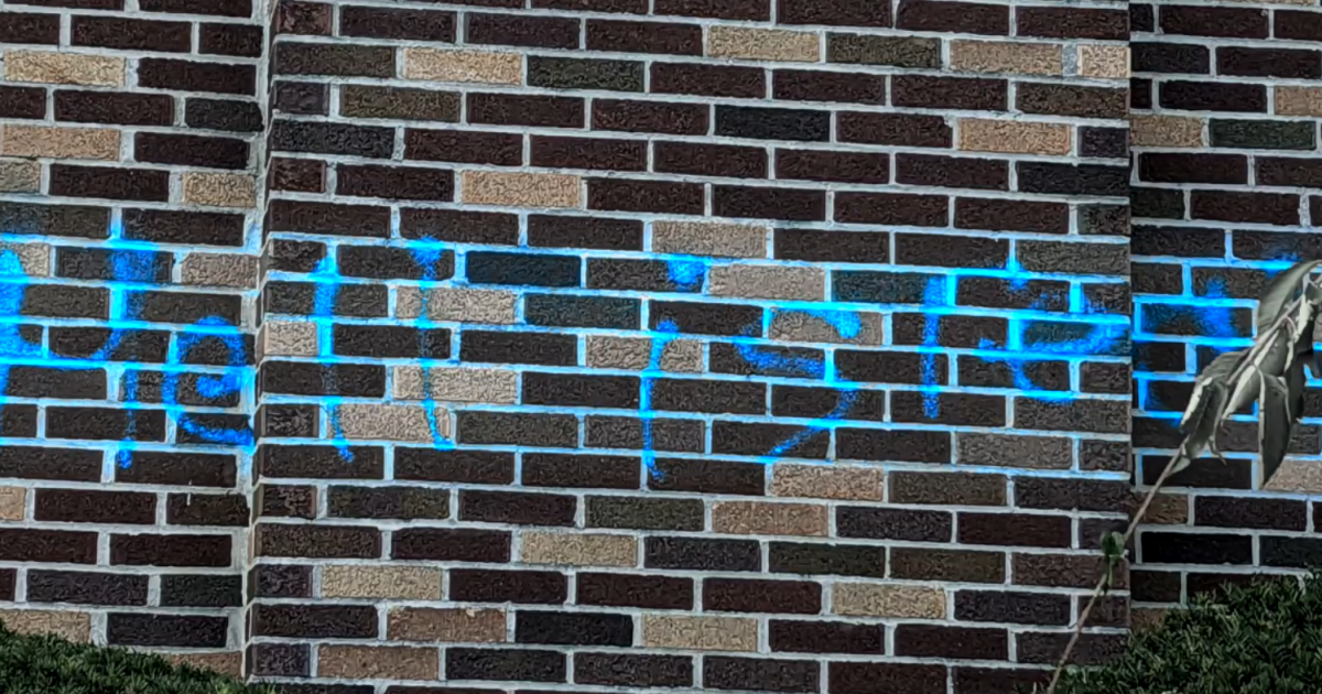 Community rallies around Fort Wright family after anti-LGBTQ vandalism - Vimarsana News