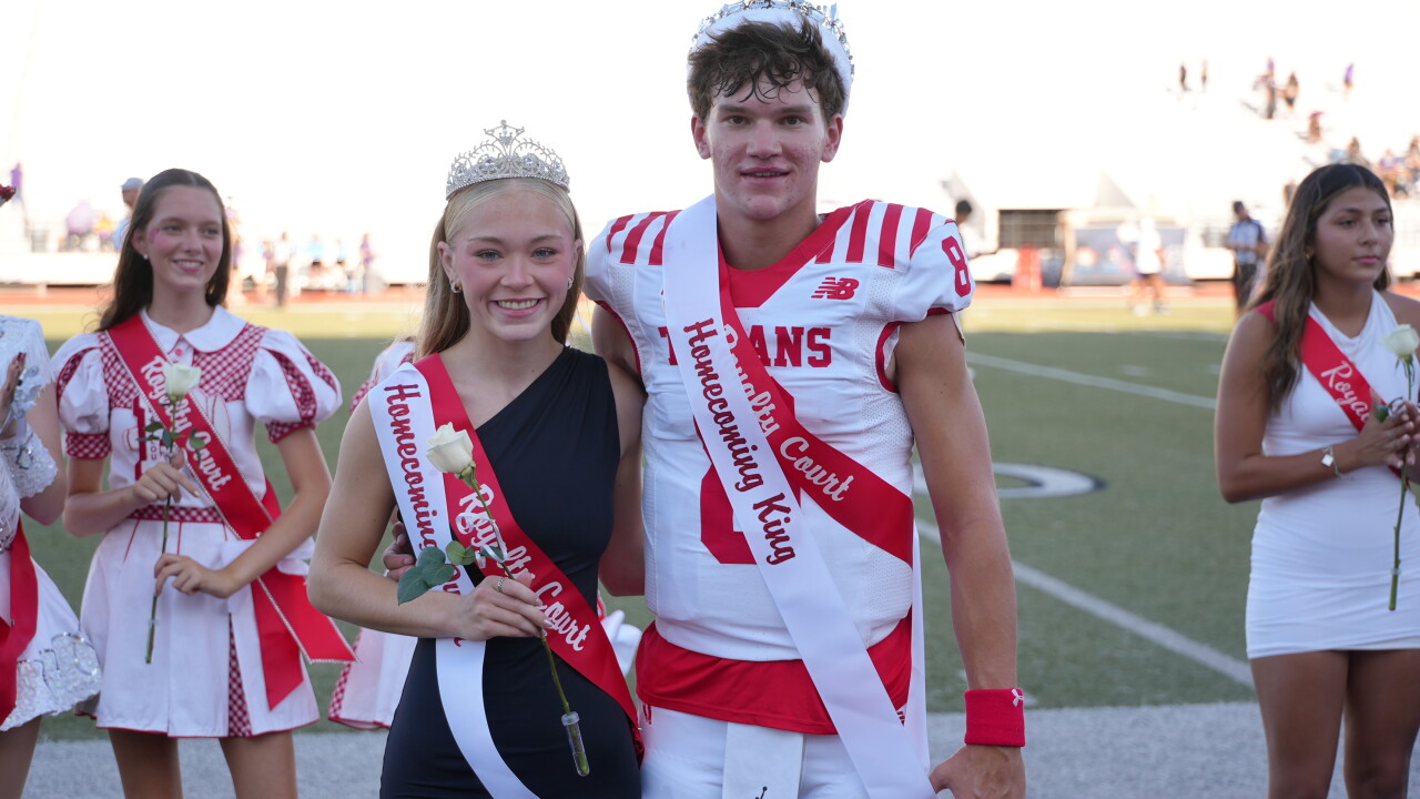 Tripp Thompson named Ray Homecoming King