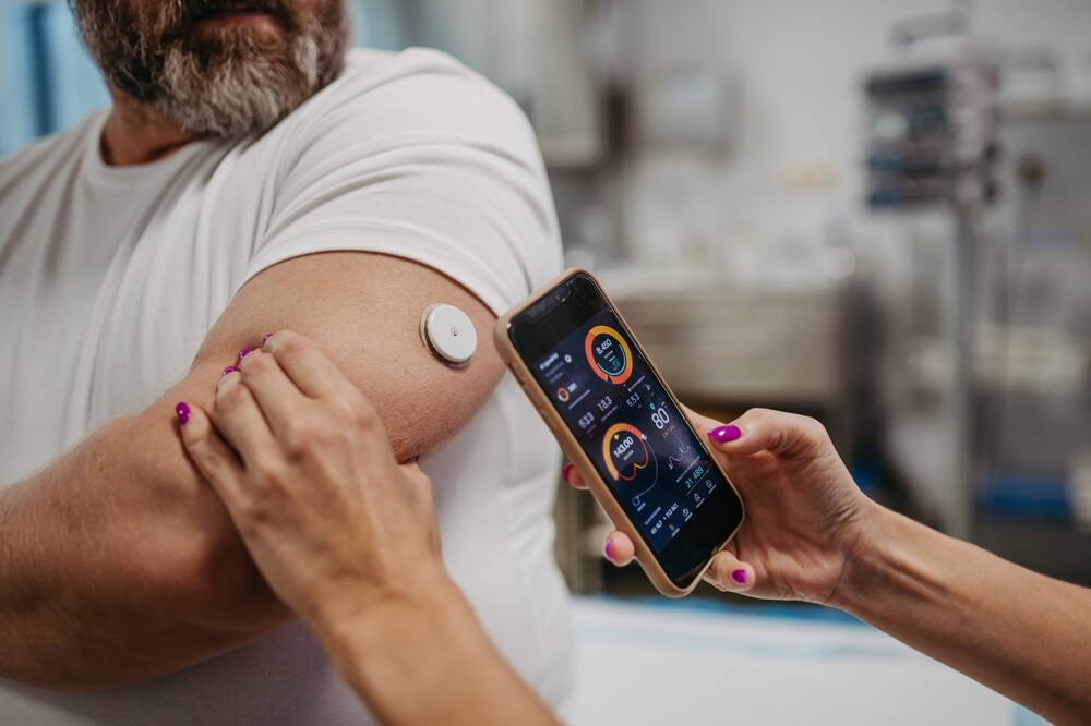 Diabetes glucose monitor 