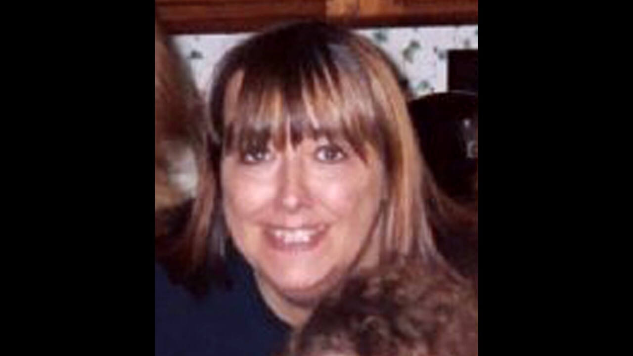 JULIE GATHERAL PIC3 (1).jpg