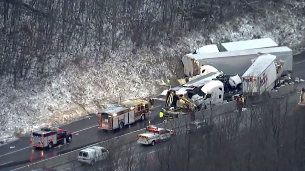 Pennsylvania Turnpike Accident: At Least 5 Dead 60 injured ile ilgili görsel sonucu