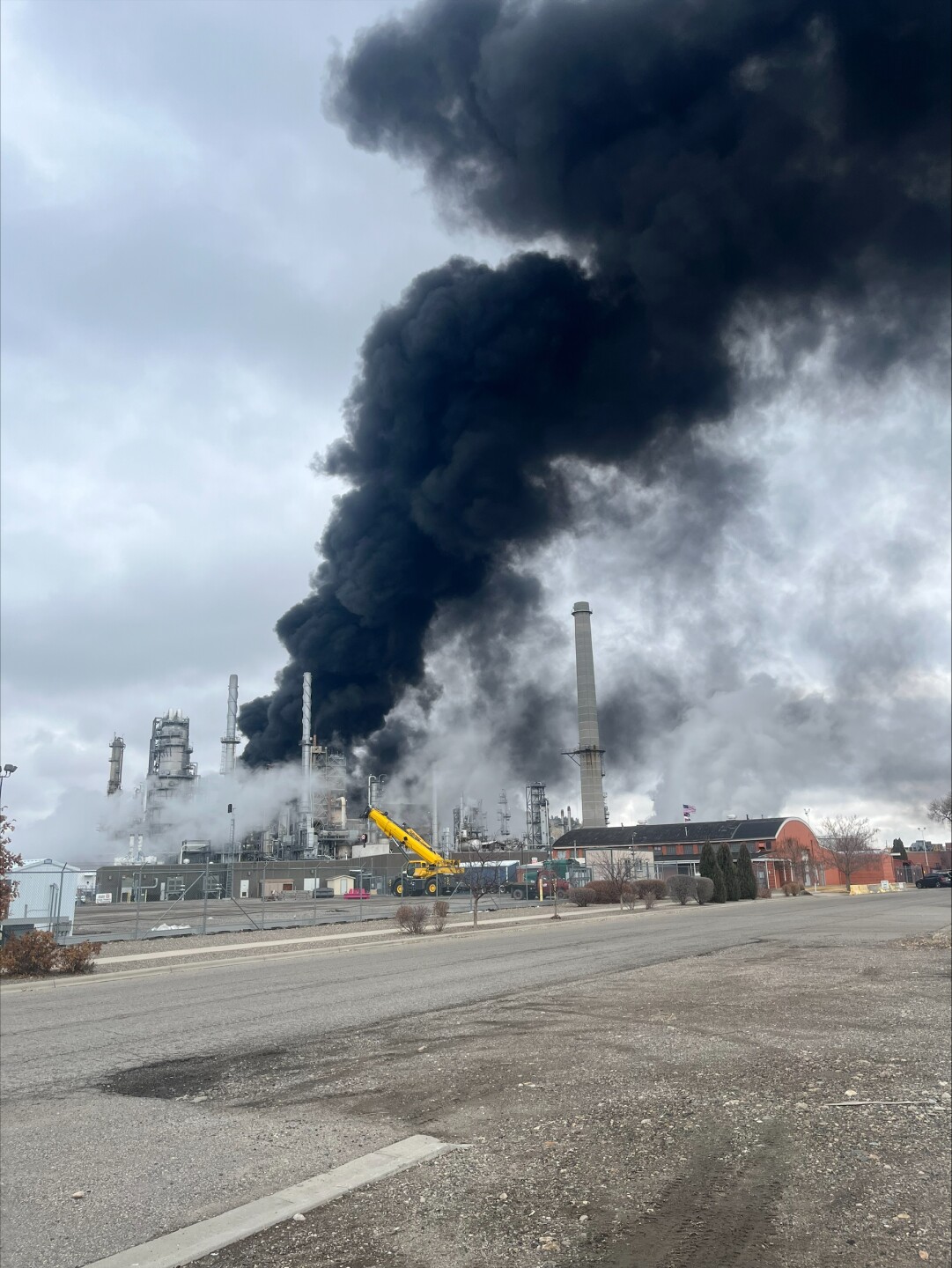 refinery fire phillips 66.jpeg