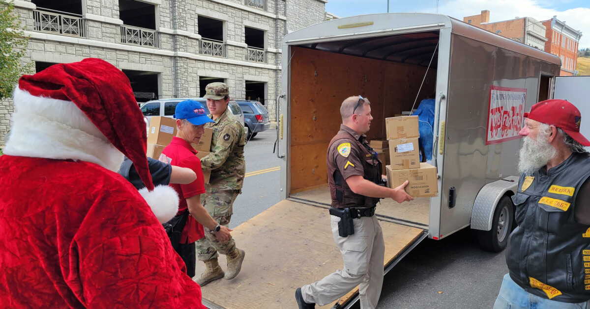 Over 2,000 toys donated to help Montana Child and Family Services Division - Vimarsana News