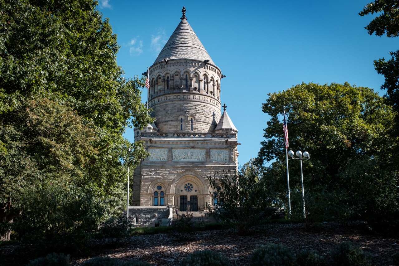 Garfield Monument 1.jpg