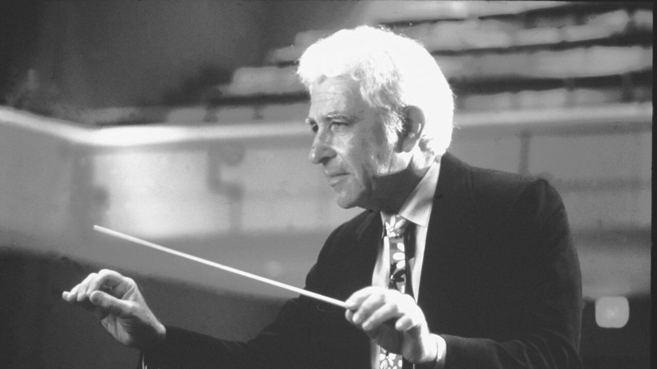 Undated APSU photo of Dr. Fott conducting students.