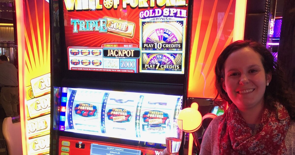 Royal reels slot Royal reels slot