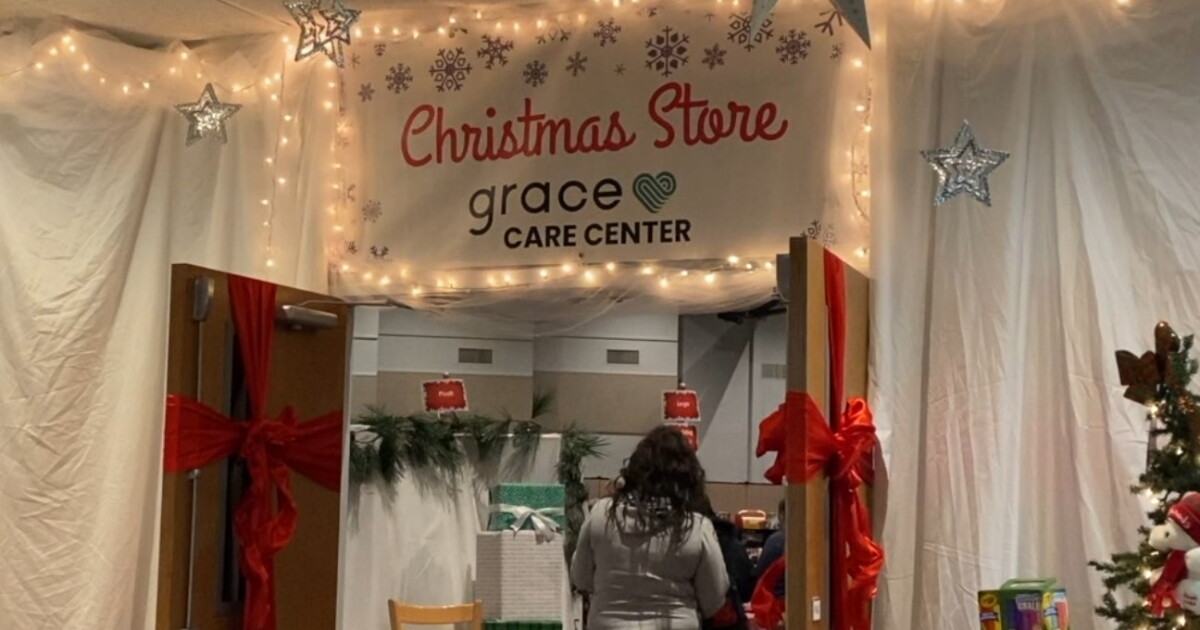 Organizations across central Indiana donate toys, clothing to families - Vimarsana News