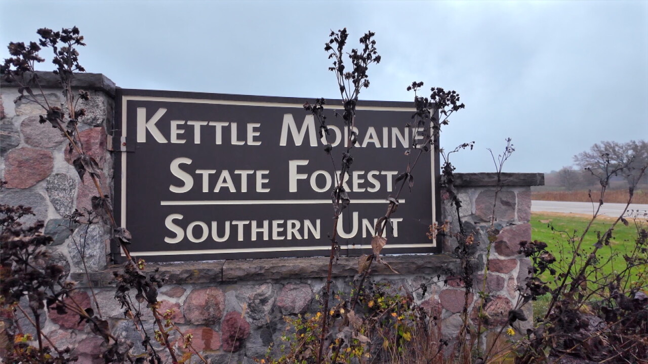 kettle moraine forest sign
