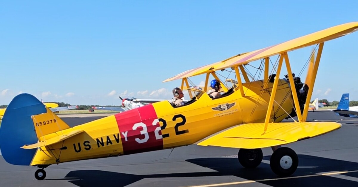 WWII planes return to the skies for War Birds Over South Texas
