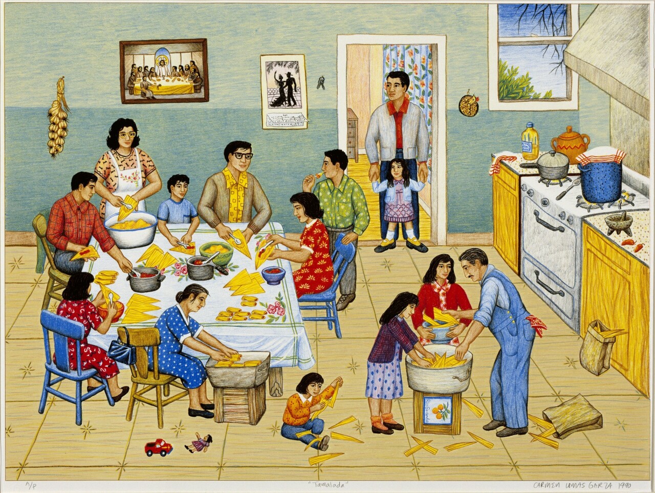 Tamalada family making tamales