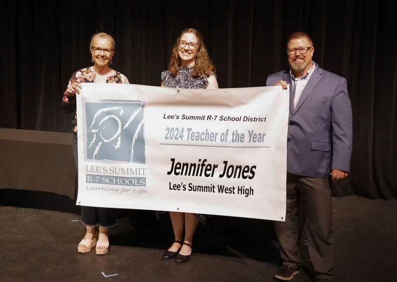 Jennifer Jones LSR7 Teacher of the Year.jpg