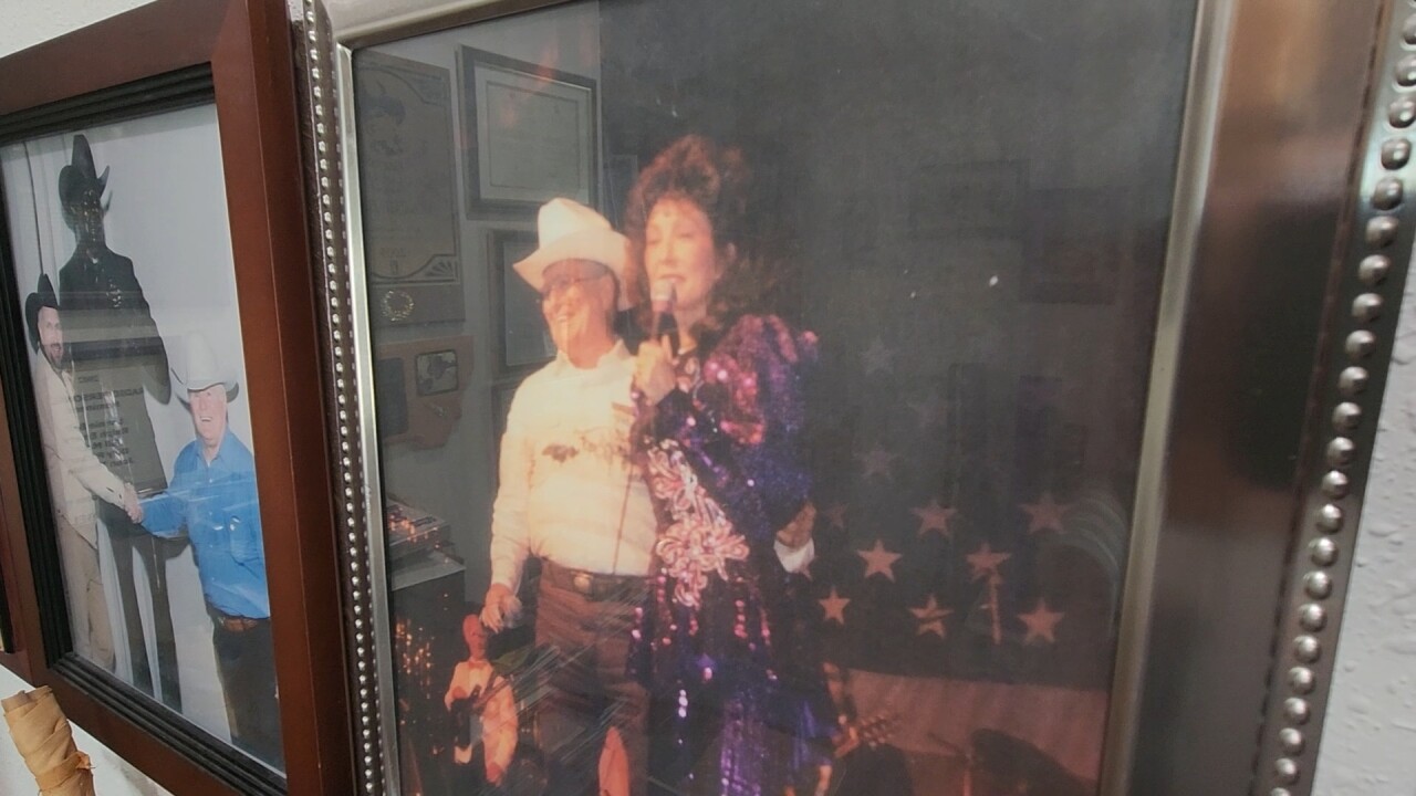 Loretta Lynn Lonnie Bell